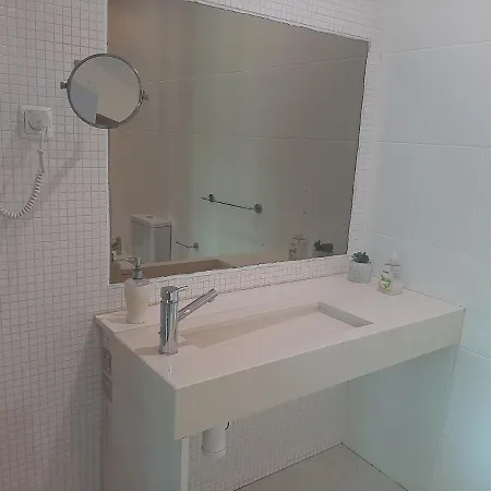 Quartos Do Seixe - Azul ゲストハウス オデセイシェ