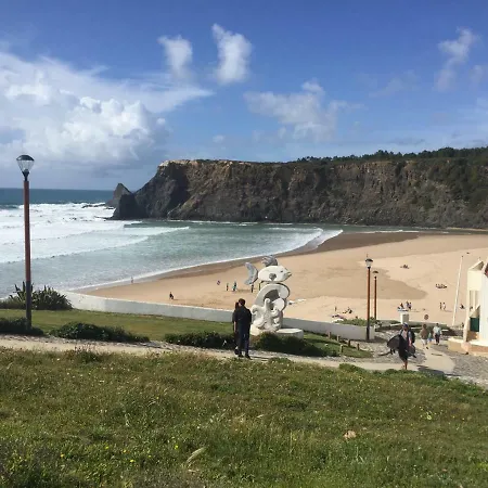 Quartos Do Seixe - Azul 3* オデセイシェ